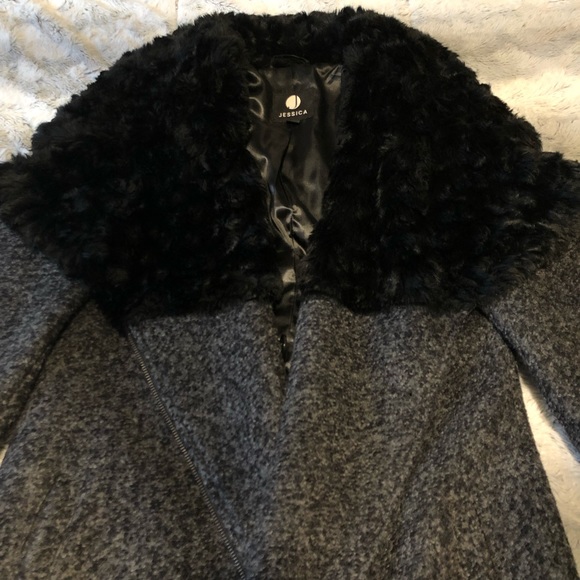 Jessica Grey Trench Coat with Faux Fur - Picture 5 of 8